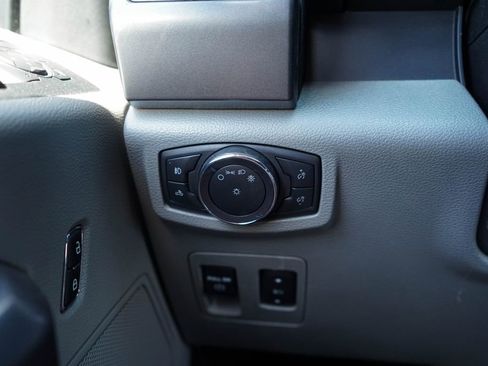 Used 2020 Ford F150 XLT w/ Equipment Group 301A Mid AWD/4WD image 32