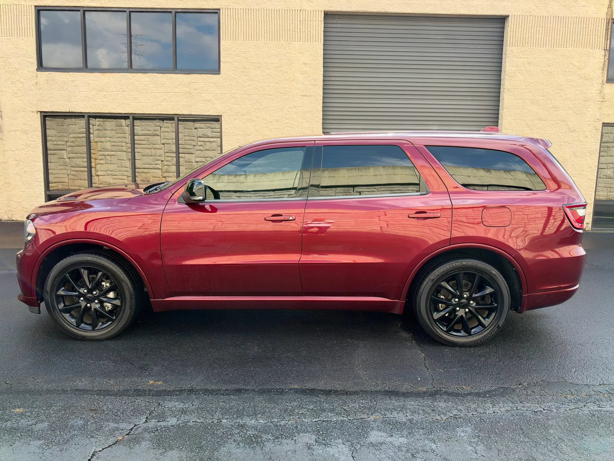Used 2018 Dodge Durango GT w/ Blacktop Package RWD image 3