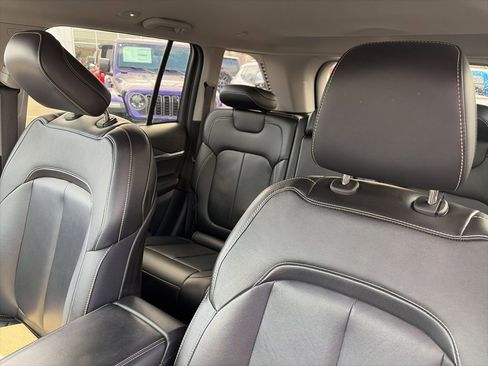 Used 2023 Jeep Grand Cherokee Limited image 26