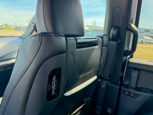 New 2026 Chrysler Pacifica Select AWD/4WD image 23