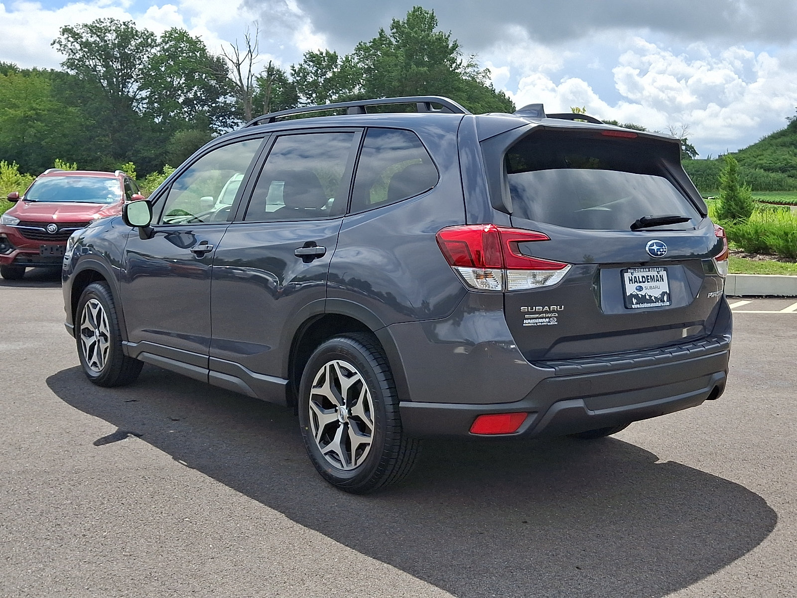 Certified 2023 Subaru Forester Premium AWD/4WD image 5