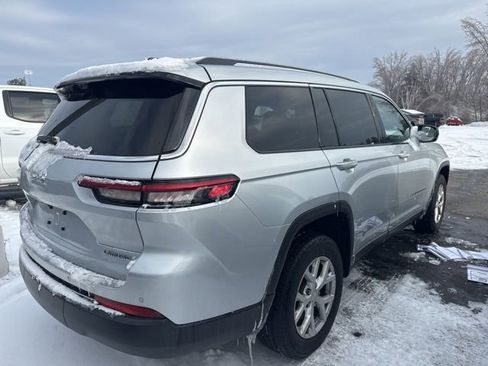 Used 2023 Jeep Grand Cherokee L Limited w/ Luxury Tech Group II image 4