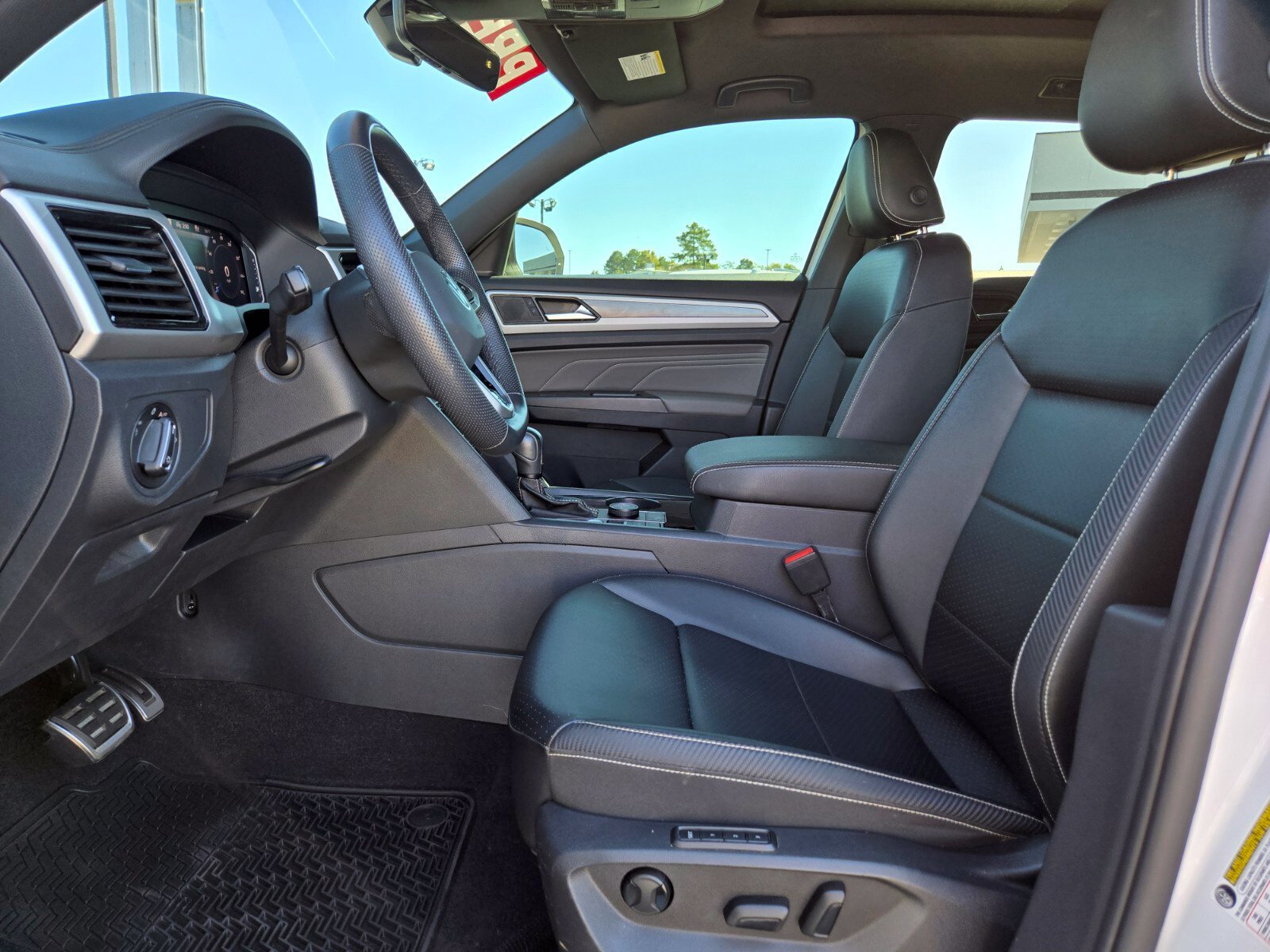 Used 2023 Volkswagen Atlas Cross Sport SEL R-Line AWD/4WD image 8