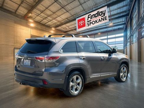 Used 2015 Toyota Highlander Limited Platinum AWD/4WD image 4