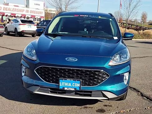 Used 2020 Ford Escape SEL image 3