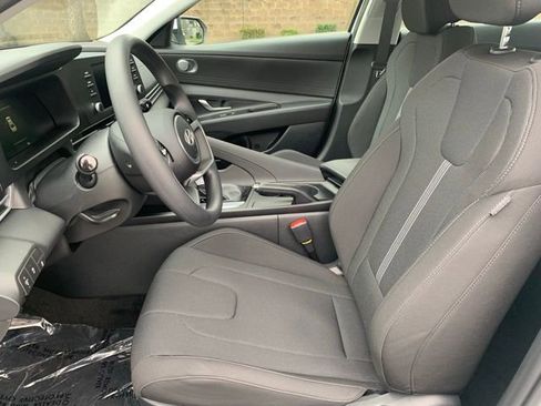New 2026 Hyundai Elantra SE FWD image 10