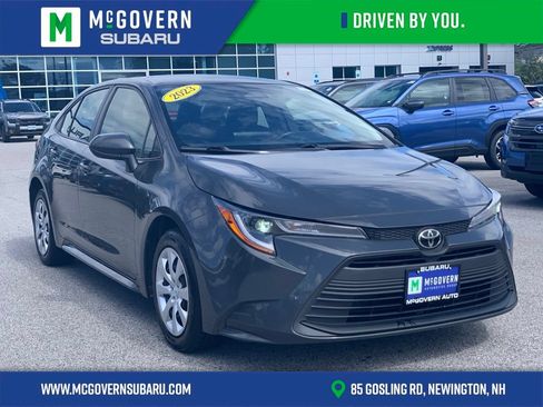 Used 2023 Toyota Corolla LE FWD image 1