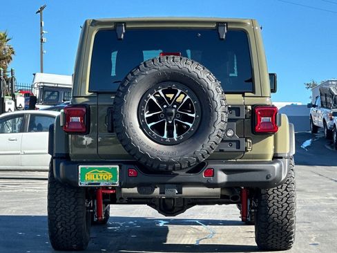 New 2026 Jeep Wrangler Unlimited Rubicon image 6