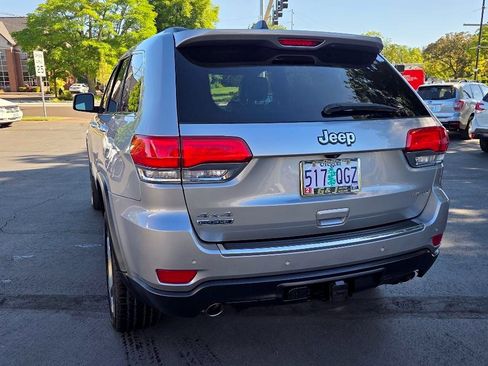 Used 2015 Jeep Grand Cherokee Limited w/ Luxury Group II AWD/4WD image 10
