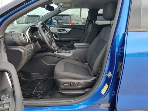 Used 2019 Chevrolet Blazer LT image 8