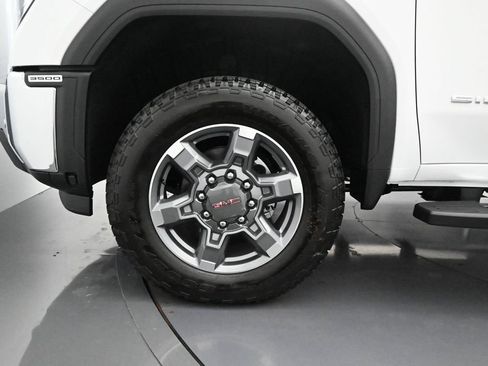 New 2026 GMC Sierra 3500 SLE w/ SLE Value Package AWD/4WD image 6