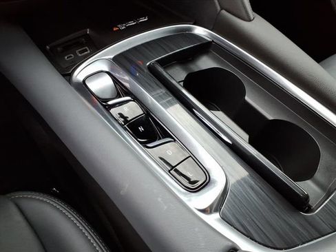 Used 2024 Buick Enclave Essence w/ Sport Touring Edition FWD image 35