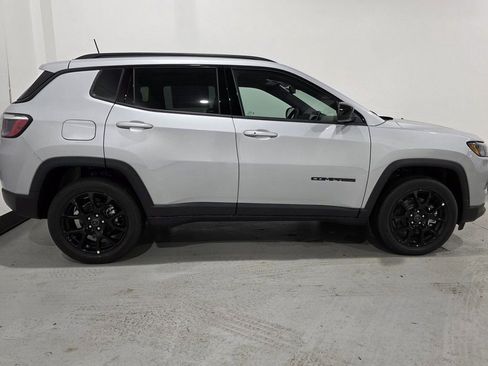 New 2026 Jeep Compass Latitude image 22