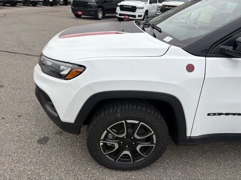 New 2026 Jeep Compass Trailhawk image 9