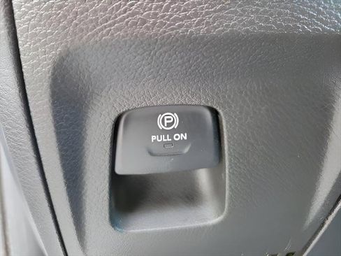 Used 2019 RAM 1500 Big Horn AWD/4WD image 12