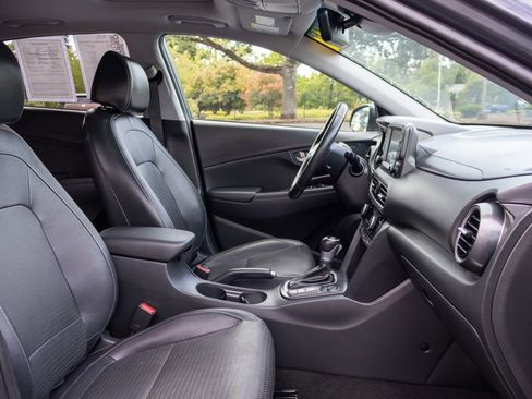 Used 2021 Hyundai Kona Limited AWD/4WD image 12