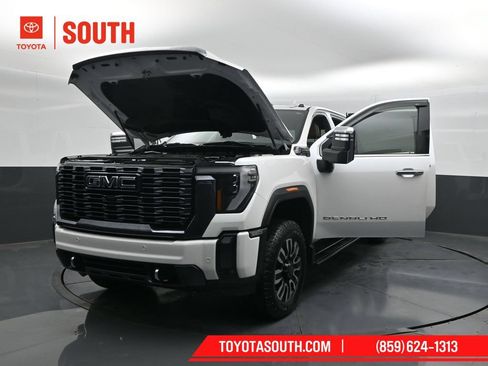 Used 2024 GMC Sierra 2500 Denali Ultimate AWD/4WD image 64