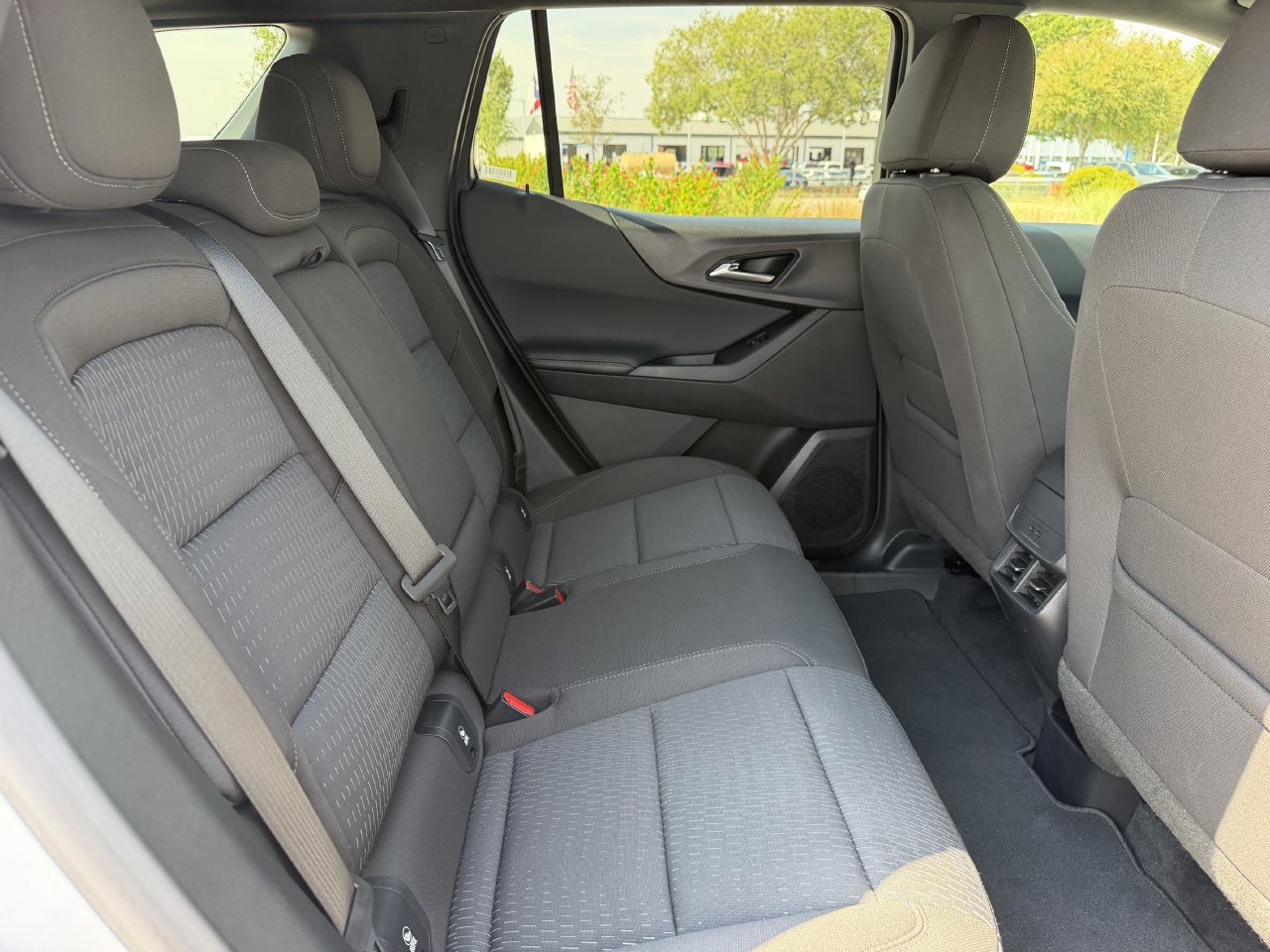 Used 2026 Chevrolet Equinox LT AWD/4WD image 26