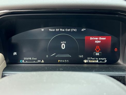 Used 2023 Lincoln Nautilus Reserve w/ Equipment Group 201A image 23