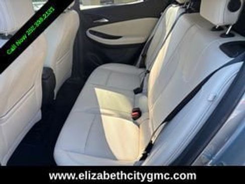 Used 2024 Buick Encore GX Sport Touring image 5