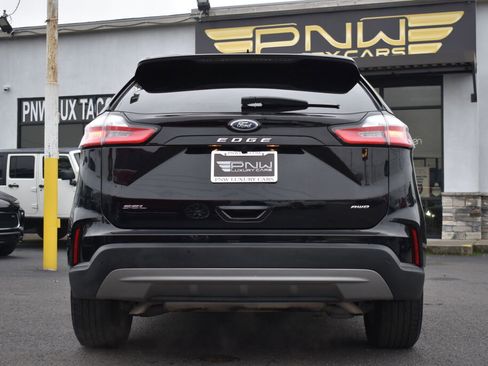 Used 2023 Ford Edge SEL image 10