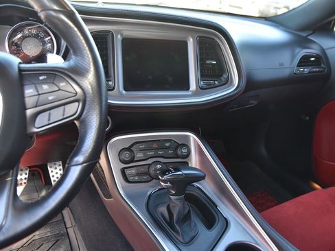 Used 2022 Dodge Challenger R/T Scat Pack w/ Plus Package image 9