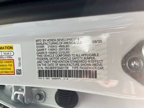 Certified 2025 Acura TLX w/ Technology Package image 29