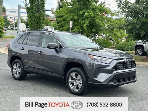 Used 2025 Toyota RAV4 LE AWD/4WD image 1