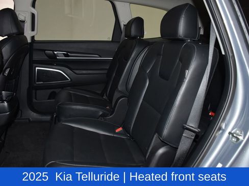 Used 2025 Kia Telluride S FWD image 27