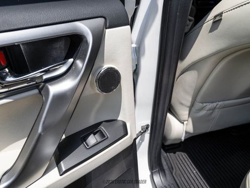 Used 2023 Lexus GX 460 Luxury w/ Sport Design Package AWD/4WD image 69