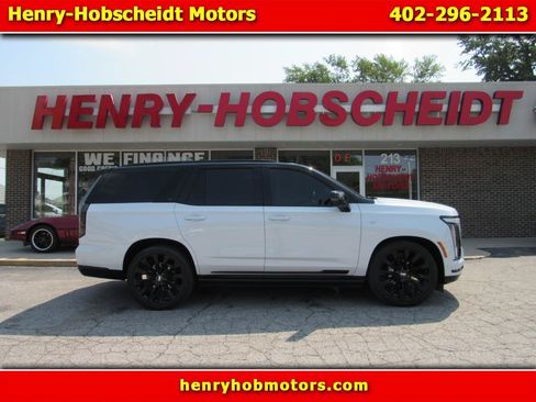 Used 2026 Cadillac Escalade Platinum Sport w/ LPO, ONYX Package AWD/4WD image 1