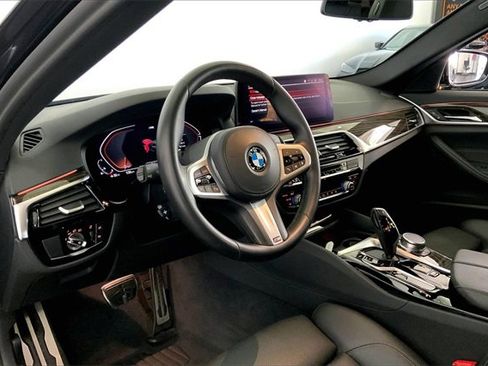Used 2021 BMW 540i w/ M Sport Package image 14