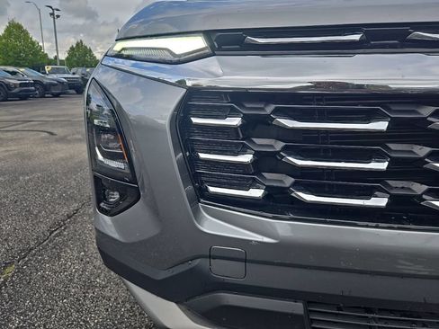 Used 2025 Chevrolet Equinox LT w/ Convenience Package II FWD image 16