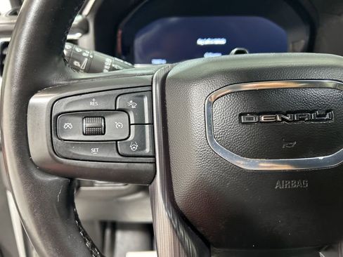 Used 2023 GMC Yukon Denali Ultimate image 24