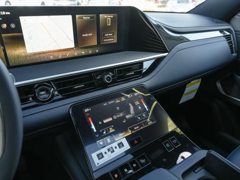 New 2026 INFINITI QX80 4WD w/ Sport Exterior Package image 11