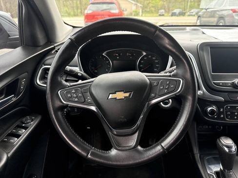Used 2021 Chevrolet Equinox LT FWD image 17