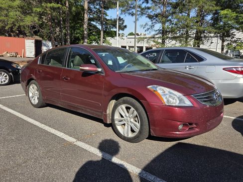Used 2012 Nissan Altima 3.5 SR w/ Sport Pkg FWD image 1