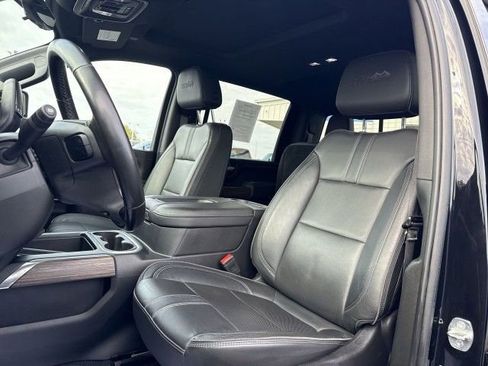 Used 2022 Chevrolet Silverado 3500 High Country w/ LPO, Hitch Package image 11