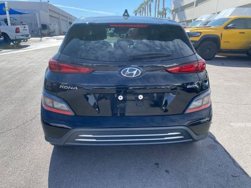Used 2023 Hyundai Kona SE image 6