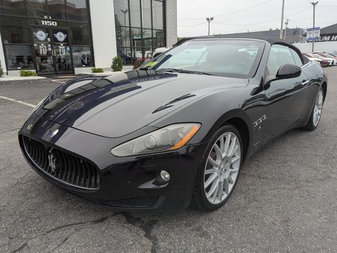Used 2011 Maserati GranTurismo Convertible image 2