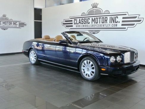 Used 2007 Bentley Azure image 1