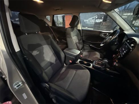 Used 2020 Kia Soul EX image 23