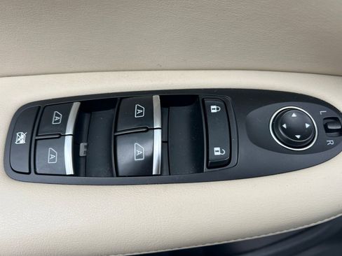 Used 2019 INFINITI QX50 Luxe w/ Navigation Package image 11