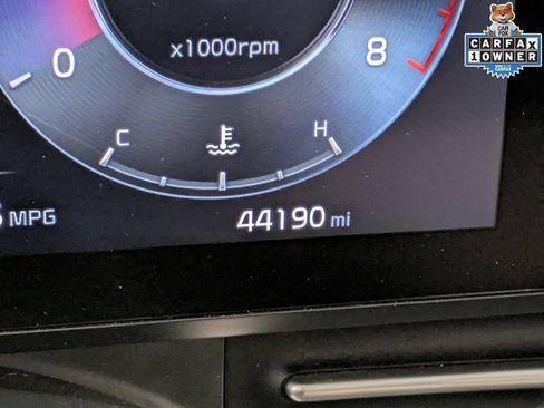 Used 2023 Kia Carnival SX Prestige FWD image 16