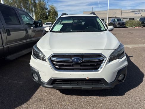 Used 2019 Subaru Outback 2.5i Premium image 2