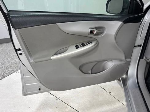 Used 2011 Toyota Corolla LE FWD image 7
