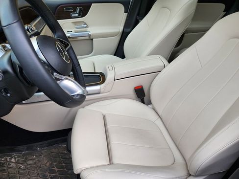 Certified 2026 Mercedes-Benz GLB 250 4MATIC image 13