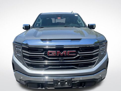 Used 2023 GMC Sierra 1500 SLT w/ SLT Premium Plus Package AWD/4WD image 9