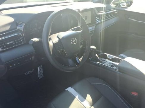 Used 2026 Toyota Camry SE FWD image 15