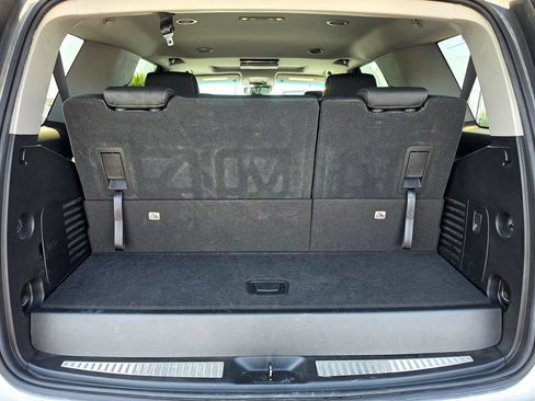 Used 2019 GMC Yukon SLT w/ Open Road Package AWD/4WD image 7